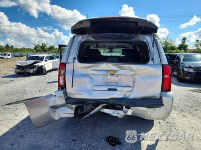 Zdjęcie 6 z 12 samochodu: 2018 CHEVROLET TAHOE C1500 LS VIN:1GNSCAKC2JR256481 - miniatura