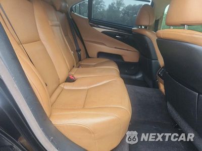 Zdjęcie 10 z 12 samochodu: 2013 LEXUS LS 460L VIN:JTHDL1EF3D5005731 - miniatura