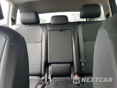 Zdjęcie 10 z 14 samochodu: 2019 VOLKSWAGEN TIGUAN SE VIN:3VV2B7AX2KM161569 - miniatura