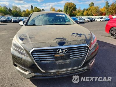 Piąte zdjęcie samochodu w środku: 2017 HYUNDAI SONATA PLUG-IN HYBRID LIMITED VIN:KMHE54L24HA063230 - miniatura