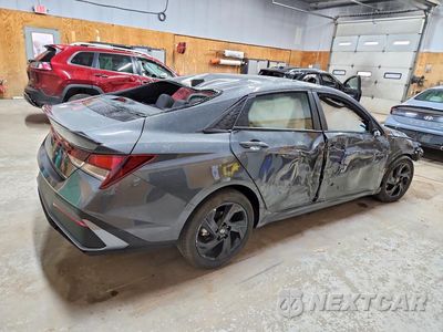 Trzecie zdjęcie samochodu z tyłu: 2026 HYUNDAI ELANTRA SEL SPORT VIN:KMHLM4DG8TU233066 - miniatura