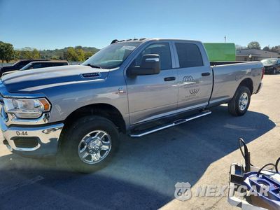2024 RAM 2500 TRADESMAN 3C6UR5HL6RG229947 - główne zdjęcie licytacji z USA - miniatura