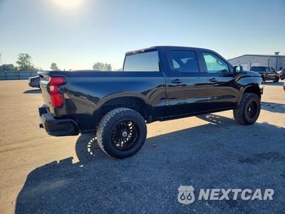 Trzecie zdjęcie samochodu z tyłu: 2022 CHEVROLET SILVERADO K1500 RST VIN:1GCUDEET2NZ642132 - miniatura