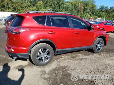 Trzecie zdjęcie samochodu z tyłu: 2017 TOYOTA RAV4 XLE VIN:JTMRFREV1HJ135508 - miniatura