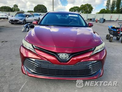 Piąte zdjęcie samochodu w środku: 2019 TOYOTA CAMRY LE VIN:4T1B11HK3KU265696 - miniatura