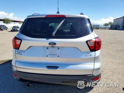 Zdjęcie 6 z 12 samochodu: 2019 FORD ESCAPE SE VIN:1FMCU9GD8KUA64387 - miniatura