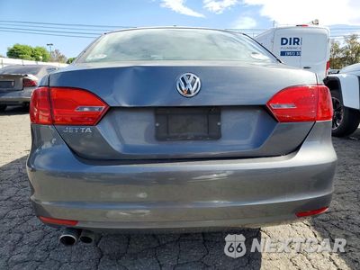 Zdjęcie 6 z 12 samochodu: 2013 VOLKSWAGEN JETTA BASE VIN:3VW2K7AJ6DM237031 - miniatura