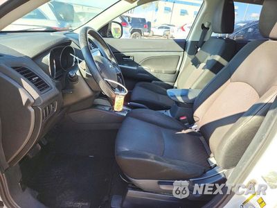 Zdjęcie 7 z 14 samochodu: 2019 MITSUBISHI OUTLANDER SPORT SE VIN:JA4AP4AUXKU013210 - miniatura