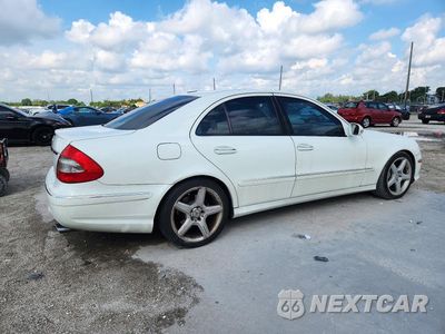 Trzecie zdjęcie samochodu z tyłu: 2009 MERCEDES-BENZ E 350 VIN:WDBUF56X59B372015 - miniatura