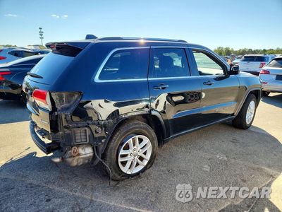 Trzecie zdjęcie samochodu z tyłu: 2017 JEEP GRAND CHEROKEE LAREDO VIN:1C4RJFAG5HC963571 - miniatura