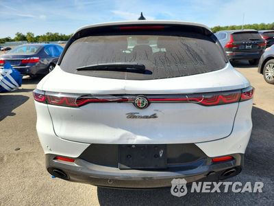 Zdjęcie 6 z 13 samochodu: 2024 ALFA ROMEO TONALE VELOCE VIN:ZASPATDW1R3062258 - miniatura