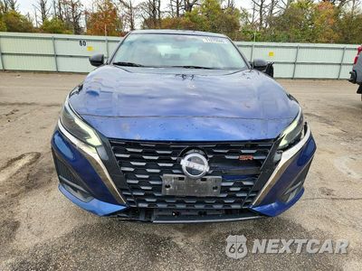Piąte zdjęcie samochodu w środku: 2023 NISSAN ALTIMA SR VIN:1N4BL4CV0PN425915 - miniatura
