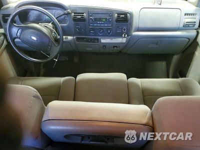 Zdjęcie 8 z 12 samochodu: 2006 FORD F250 SUPER DUTY VIN:1FTSX21526EC47297 - miniatura