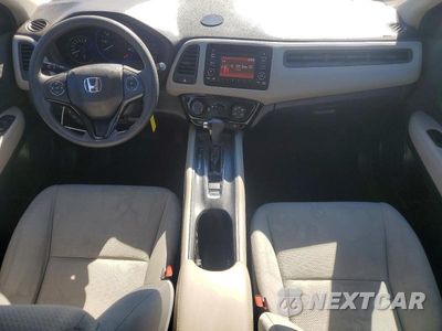 Zdjęcie 8 z 13 samochodu: 2022 HONDA HR-V LX VIN:3CZRU5H30NM703636 - miniatura