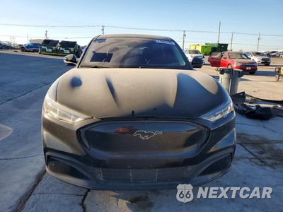 Piąte zdjęcie samochodu w środku: 2022 FORD MUSTANG MACH-E PREMIUM VIN:3FMTK3R79NMA05013 - miniatura