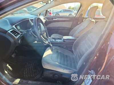 Zdjęcie 7 z 12 samochodu: 2017 FORD FUSION S VIN:3FA6P0G76HR199503 - miniatura