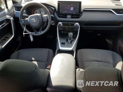 Zdjęcie 8 z 14 samochodu: 2021 TOYOTA RAV4 XLE VIN:2T3P1RFV8MW192448 - miniatura
