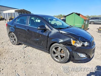 Czwarte zdjęcie samochodu z boku: 2015 CHEVROLET SONIC RS VIN:1G1JG5SB2F4171385 - miniatura