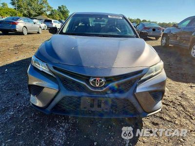 Piąte zdjęcie samochodu w środku: 2020 TOYOTA CAMRY SE VIN:4T1G11AK1LU509668 - miniatura