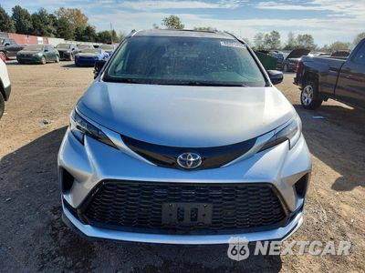 Piąte zdjęcie samochodu w środku: 2022 TOYOTA SIENNA XSE VIN:5TDDRKEC8NS096552 - miniatura