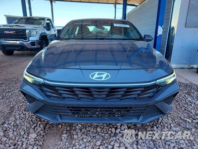 Piąte zdjęcie samochodu w środku: 2024 HYUNDAI ELANTRA SEL VIN:KMHLM4DG7RU694526 - miniatura
