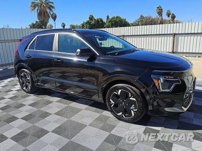 Czwarte zdjęcie samochodu z boku: 2024 KIA NIRO WIND VIN:KNDCR3L10R5110930 - miniatura