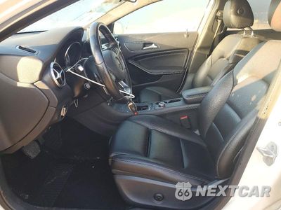 Zdjęcie 7 z 14 samochodu: 2016 MERCEDES-BENZ GLA 250 VIN:WDCTG4EB2GJ267844 - miniatura