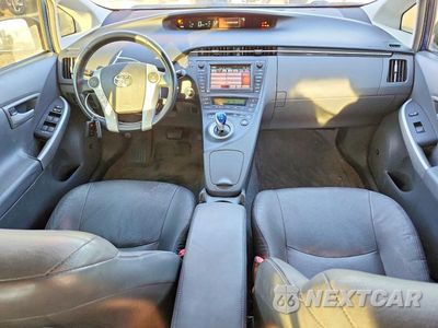 Zdjęcie 8 z 12 samochodu: 2010 TOYOTA PRIUS IV VIN:JTDKN3DU4A5058125 - miniatura