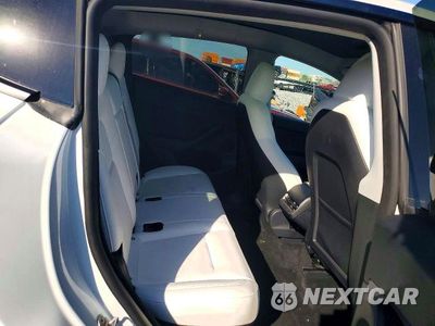 Zdjęcie 10 z 12 samochodu: 2024 TESLA MODEL Y VIN:7SAYGDEE2RF194770 - miniatura