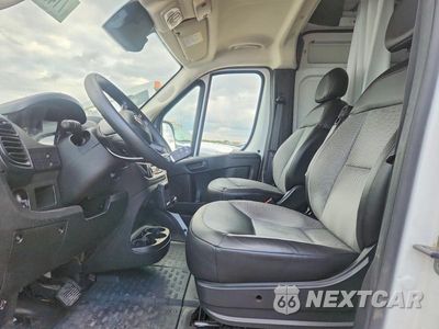 Zdjęcie 7 z 13 samochodu: 2023 RAM PROMASTER 2500 DELIVERY VAN VIN:3C6LRVDG8PE552913 - miniatura