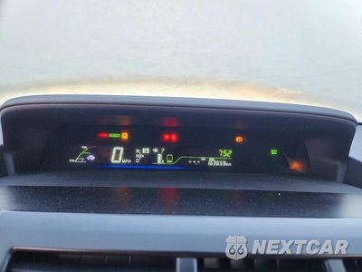 Zdjęcie 9 z 13 samochodu: 2012 TOYOTA PRIUS V FIVE VIN:JTDZN3EU9C3112014 - miniatura