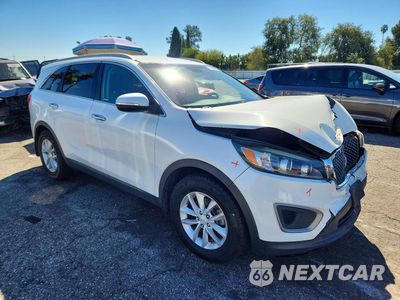 Czwarte zdjęcie samochodu z boku: 2016 KIA SORENTO LX V6 VIN:5XYPG4A56GG083594 - miniatura