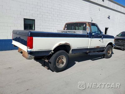 Trzecie zdjęcie samochodu z tyłu: 1990 FORD F250 VIN:1FTHF26H5LPA78439 - miniatura