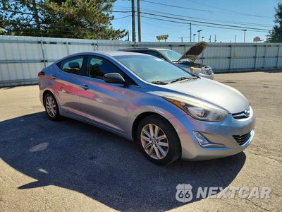 Czwarte zdjęcie samochodu z boku: 2015 HYUNDAI ELANTRA SE VIN:5NPDH4AE1FH608889 - miniatura