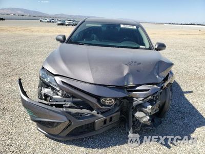 Piąte zdjęcie samochodu w środku: 2022 TOYOTA CAMRY SE VIN:4T1G11AK3NU670087 - miniatura