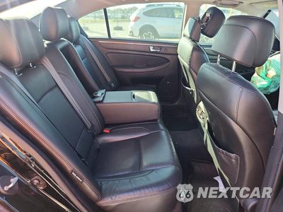 Zdjęcie 10 z 12 samochodu: 2011 HYUNDAI GENESIS 4.6L VIN:KMHGC4DF5BU132724 - miniatura
