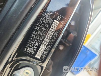 Zdjęcie 12 z 12 samochodu: 2018 TOYOTA PRIUS C TWO VIN:JTDKDTB37J1603397 - miniatura