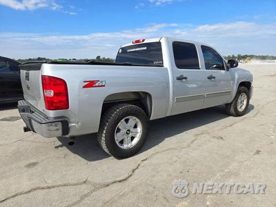 Trzecie zdjęcie samochodu z tyłu: 2011 CHEVROLET SILVERADO C1500 LT VIN:3GCPCSE09BG401992 - miniatura