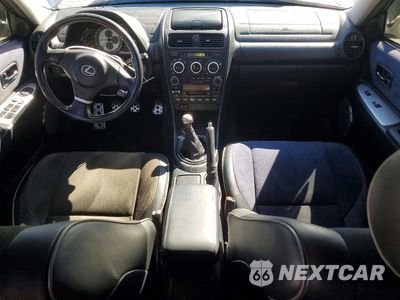 Zdjęcie 8 z 12 samochodu: 2004 LEXUS IS 300 VIN:JTHBD192940084749 - miniatura