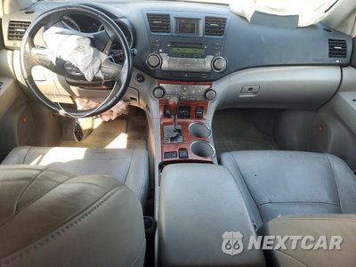 Zdjęcie 8 z 13 samochodu: 2008 TOYOTA HIGHLANDER LIMITED VIN:JTEDS42A282053951 - miniatura
