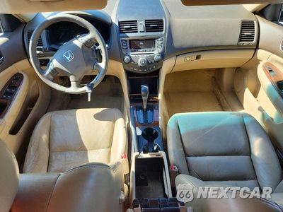 Zdjęcie 8 z 12 samochodu: 2007 HONDA ACCORD EX VIN:1HGCM66567A063133 - miniatura