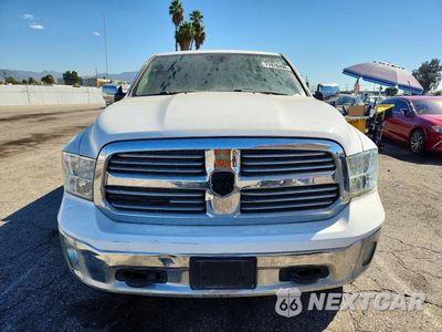 Piąte zdjęcie samochodu w środku: 2016 RAM 1500 SLT VIN:1C6RR7GM2GS129653 - miniatura