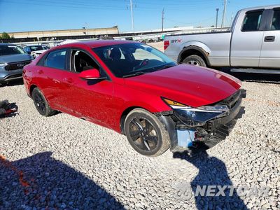 Czwarte zdjęcie samochodu z boku: 2021 HYUNDAI ELANTRA SEL VIN:KMHLM4AG1MU103541 - miniatura