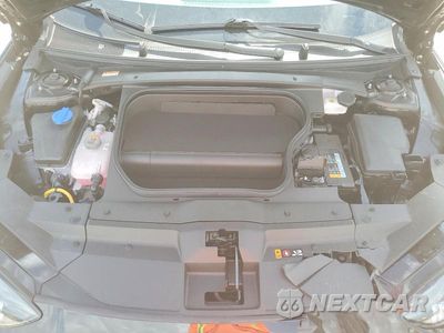 Zdjęcie 11 z 12 samochodu: 2025 HYUNDAI IONIQ 6 SEL VIN:KMHM34ACXSA115545 - miniatura
