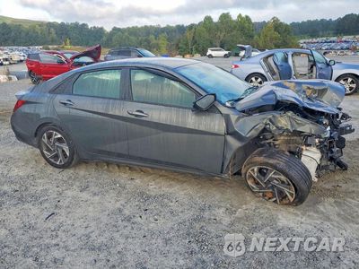Czwarte zdjęcie samochodu z boku: 2025 HYUNDAI ELANTRA SEL SPORT VIN:KMHLM4DG7SU017854 - miniatura