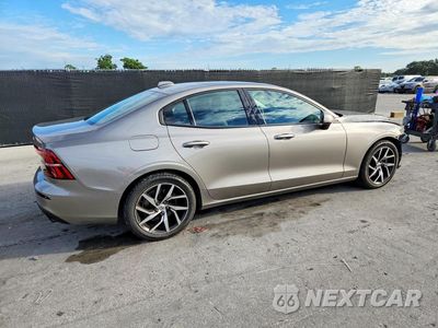 Trzecie zdjęcie samochodu z tyłu: 2020 VOLVO S60 T5 MOMENTUM VIN:7JR102FK6LG045255 - miniatura