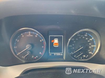Zdjęcie 9 z 13 samochodu: 2018 TOYOTA RAV4 LIMITED VIN:2T3DFREV6JW764764 - miniatura