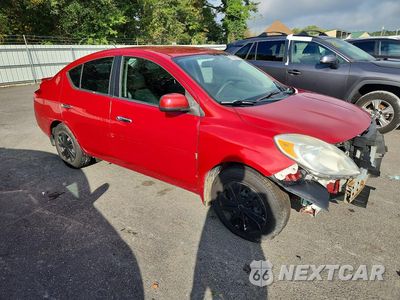 Czwarte zdjęcie samochodu z boku: 2013 NISSAN VERSA 1.6 S VIN:3N1CN7AP3DL876656 - miniatura