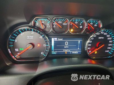 Zdjęcie 9 z 13 samochodu: 2018 CHEVROLET SILVERADO C1500 LT VIN:3GCUCRER8JG383994 - miniatura