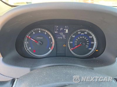 Zdjęcie 9 z 12 samochodu: 2017 HYUNDAI ACCENT SE VIN:KMHCT4AE4HU173851 - miniatura